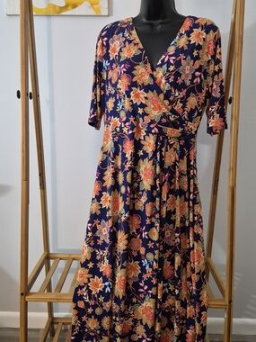 Chaus Floral Print Maxi Dress